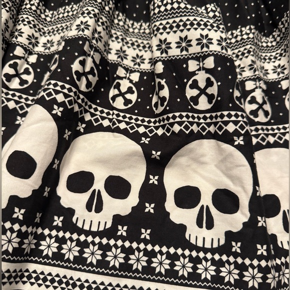 HELL BUNNY Clara Skull Christmas Holiday Skirt - Picture 4 of 7